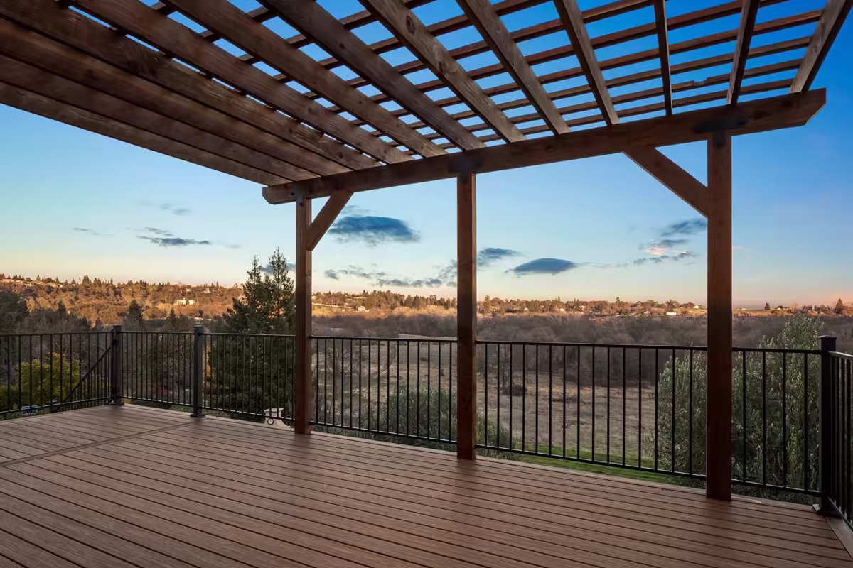 Deck built for the Vintage Way project by Stone Ridge Decking